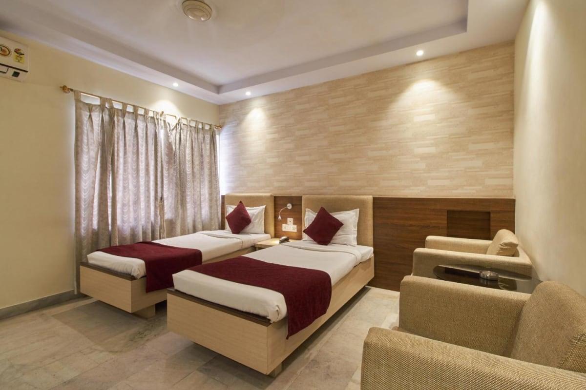 Pallavi International Kolkata Bagian luar foto
